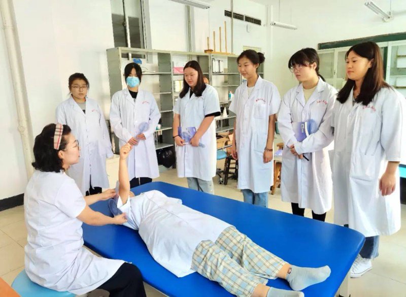 服务行业有哪些？让我们一起看看当前趋势与未来发展方向。